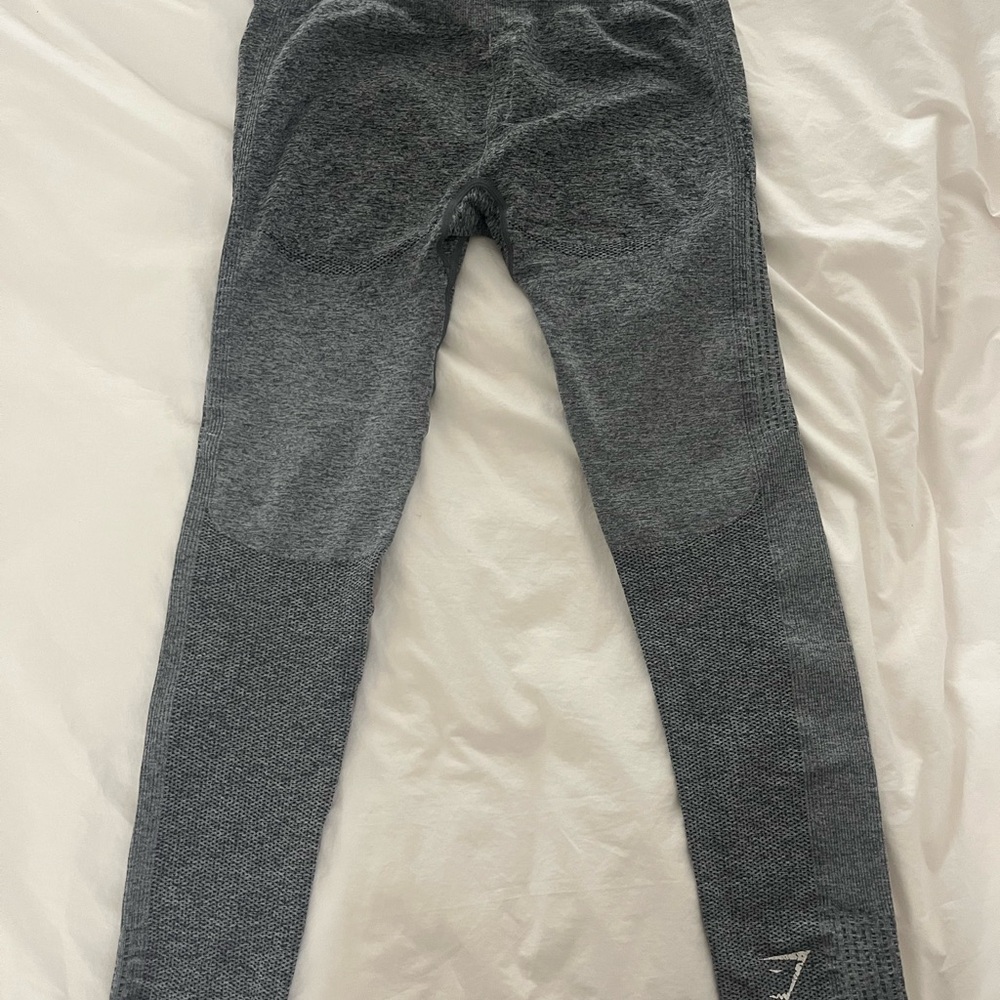 Gymshark Gray Leggings! Top shelf 🔥